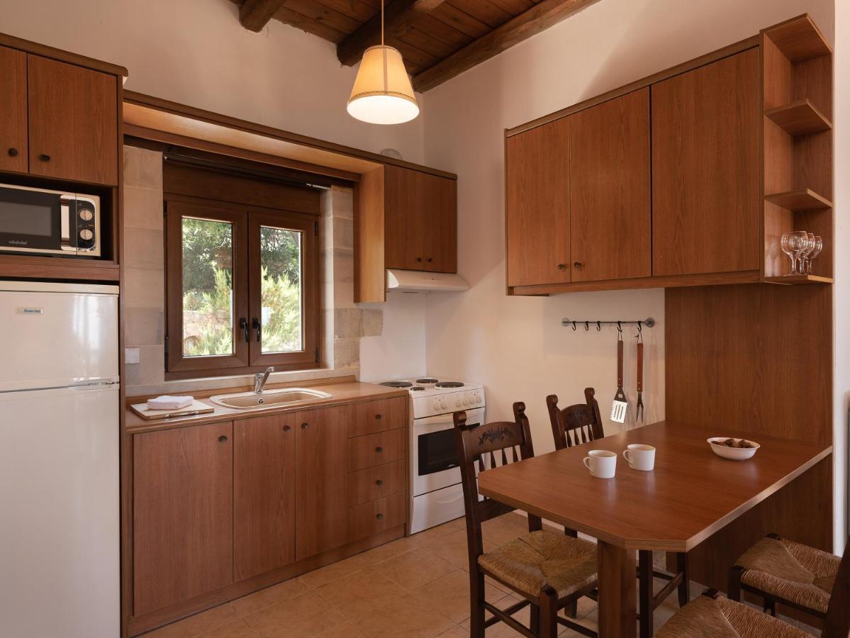 Koules Estate, With Private Pools & Bbq - Embracing Nature, By Thinkvilla Argouli Kültér fotó