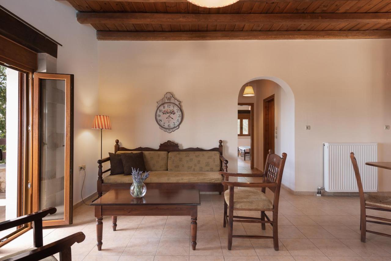 Koules Estate, With Private Pools & Bbq - Embracing Nature, By Thinkvilla Argouli Kültér fotó